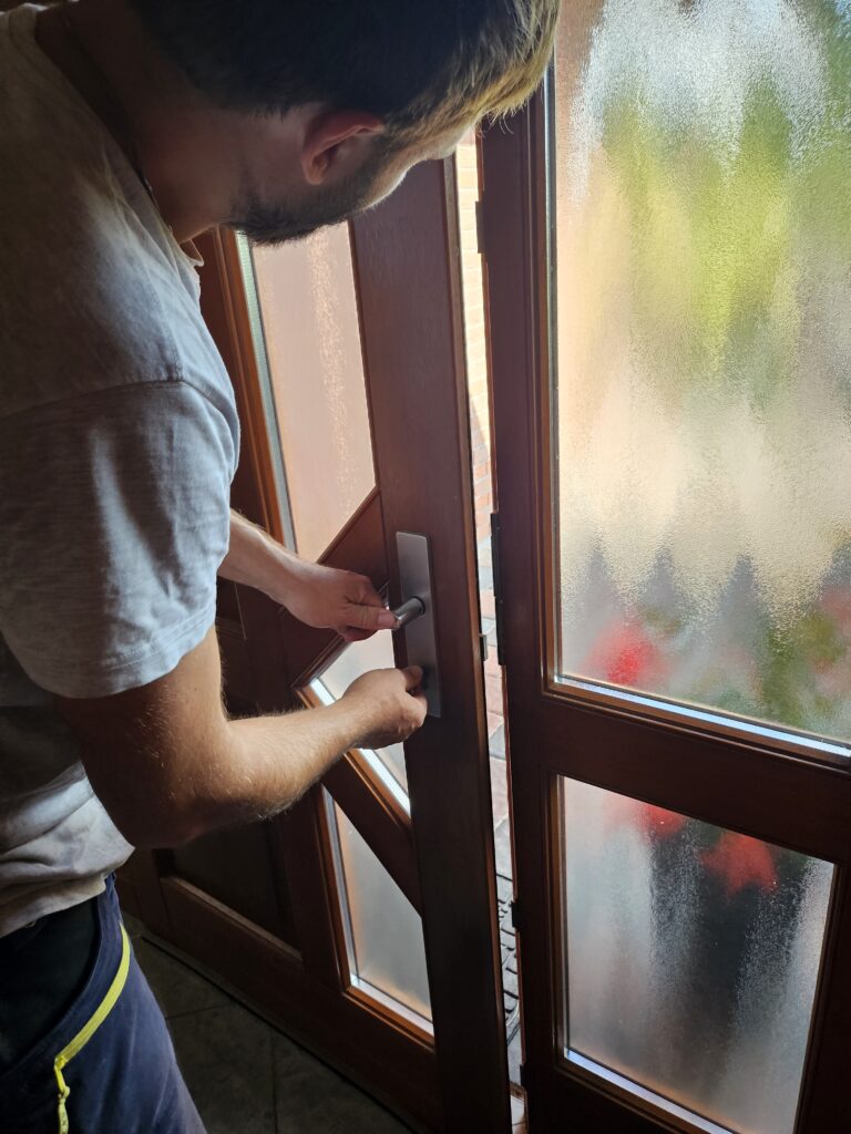 Seřízení dřevěných dveří